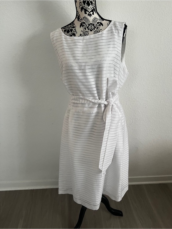 Anne Klein Dresses & Skirts - Anne Klein Women’s White Striped Tie Waist Sheath Dress Size 18W NWT